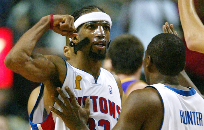 法尔克：拜仁仍在密切关注DV9，同时也对弗兰库利诺-朱感兴趣（法尔克：拜仁仍紧盯DV9，亦对弗兰库利诺-朱有意）