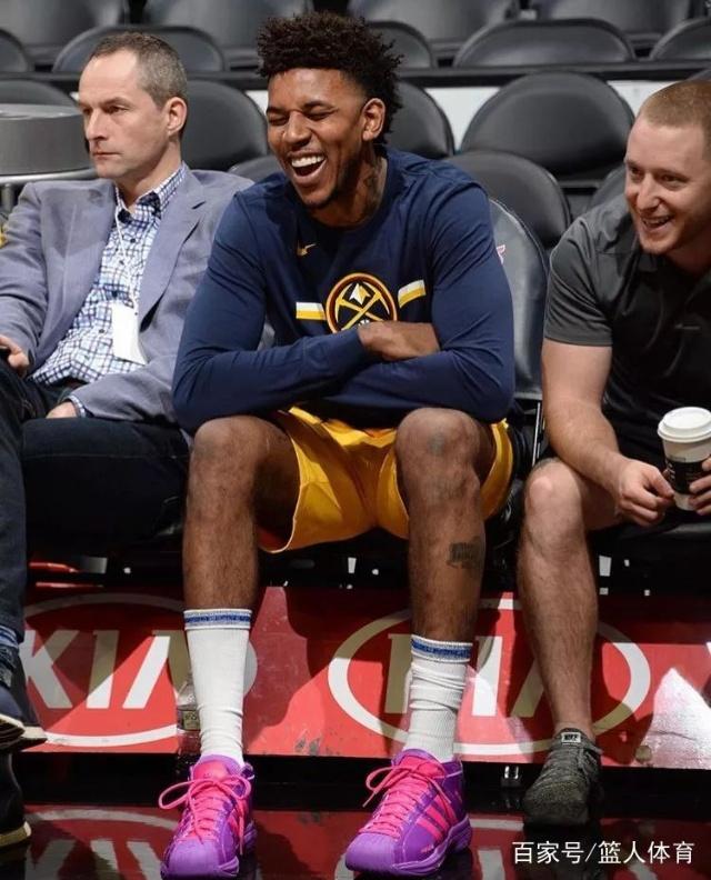 广东男篮防守反击轻取上海（广东男篮依靠防守反击轻松击败上海）