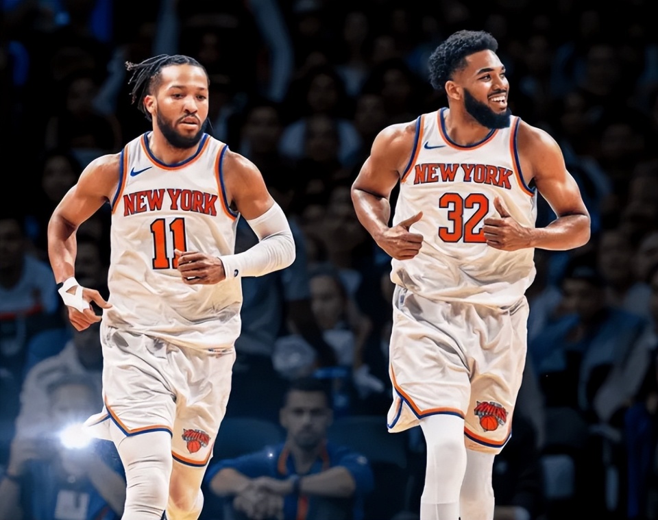 武汉三镇官宣：30岁前国脚合同到期离队，接近加盟中超第8（武汉三镇官宣：30岁前国脚合同期满离队，或将加盟中超第8名球队）