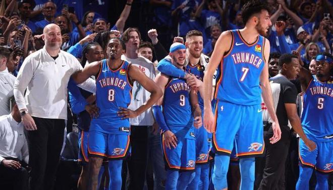 比赛集锦：乌迪内斯1-2热那亚（赛事精华：热那亚2-1战胜乌迪内斯）