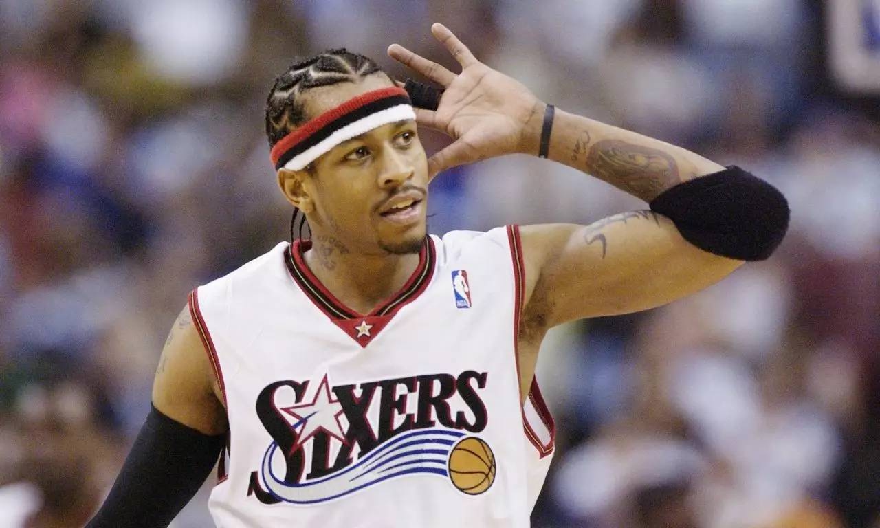 亚洲杯出线生死战，中国香港足总开出100万港币的赢球奖金（亚洲杯出线关键战，中国香港足总重奖100万港币鼓励取胜）